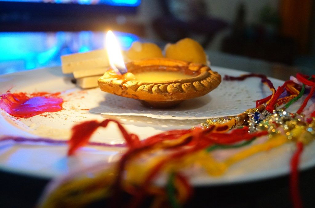 Raksha Bandhan Ki Kahani Hindi Jankari